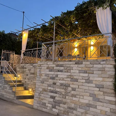 Casa vacanze Theonprivehouse Kinira